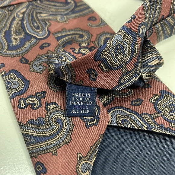 Gilbert LTD Silk Union Made Paisley Tie - Picture 7 of 7
